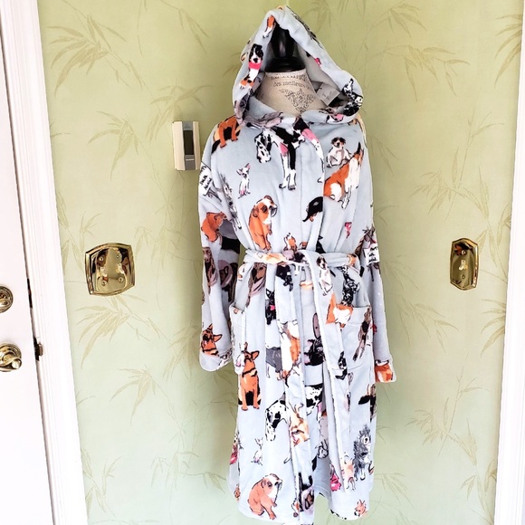 VERA BRADLEY WOMEN'S ROBE DOG SHOW MOTIF:NWT LARGE/EXTRA LARGE - Picture 1 of 16